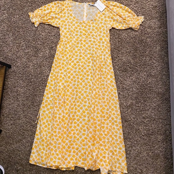 Faithfull the Brand Dresses & Skirts - Faithfull the brand midi dress